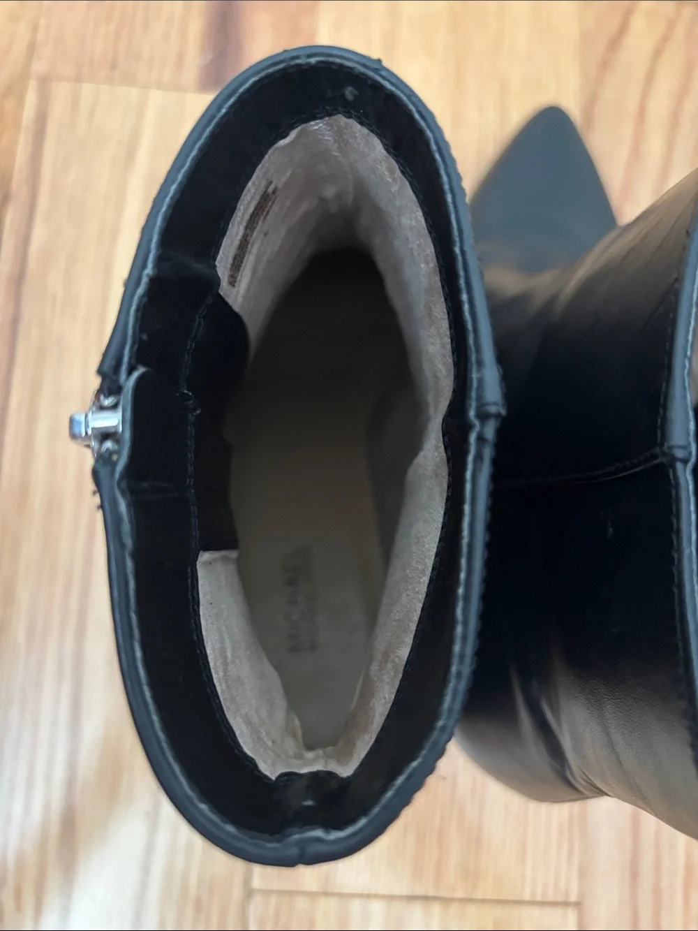 Micheal Kors Black Leather Zip Up Ankle Boots  size 9